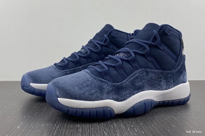 Navy Jordan Practical 11 AR0715-441 Retro Midnight 690 0730